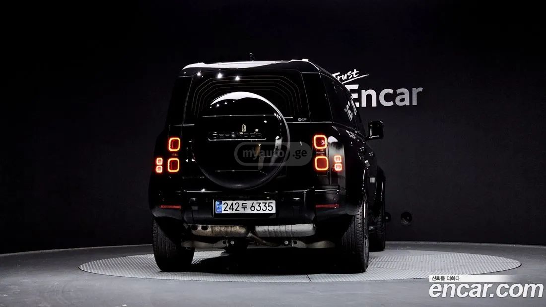 Land Rover Defender 90 2025 — миниатюра 4