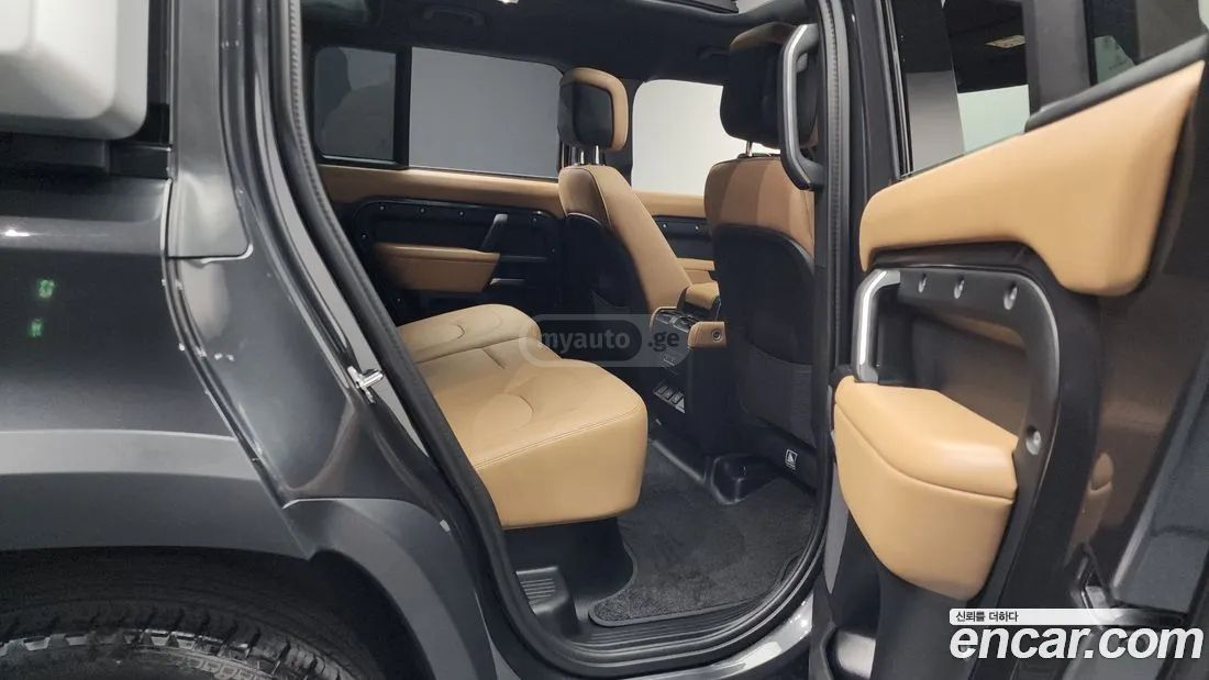 Land Rover Defender 90 2025 — миниатюра 12