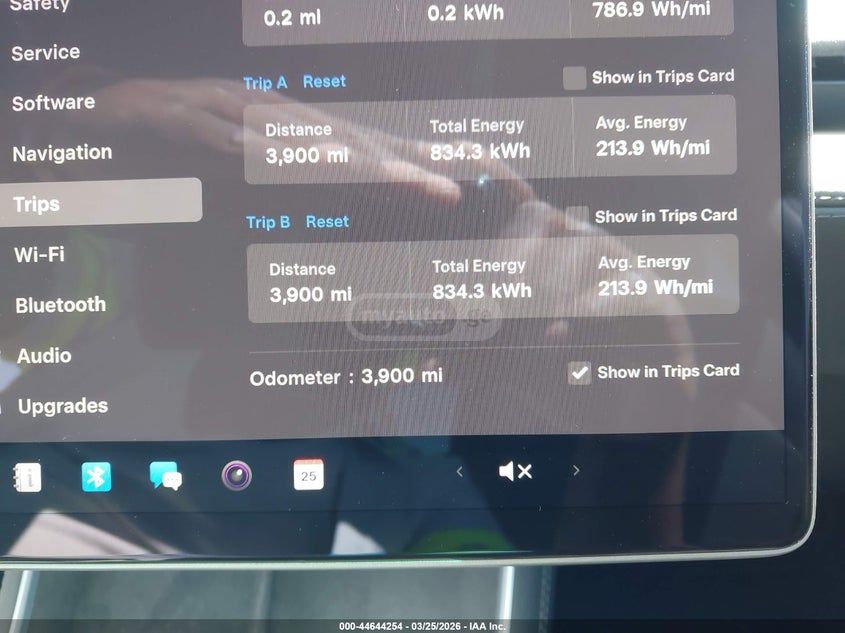 Tesla Model Y 2026 — миниатюра 15