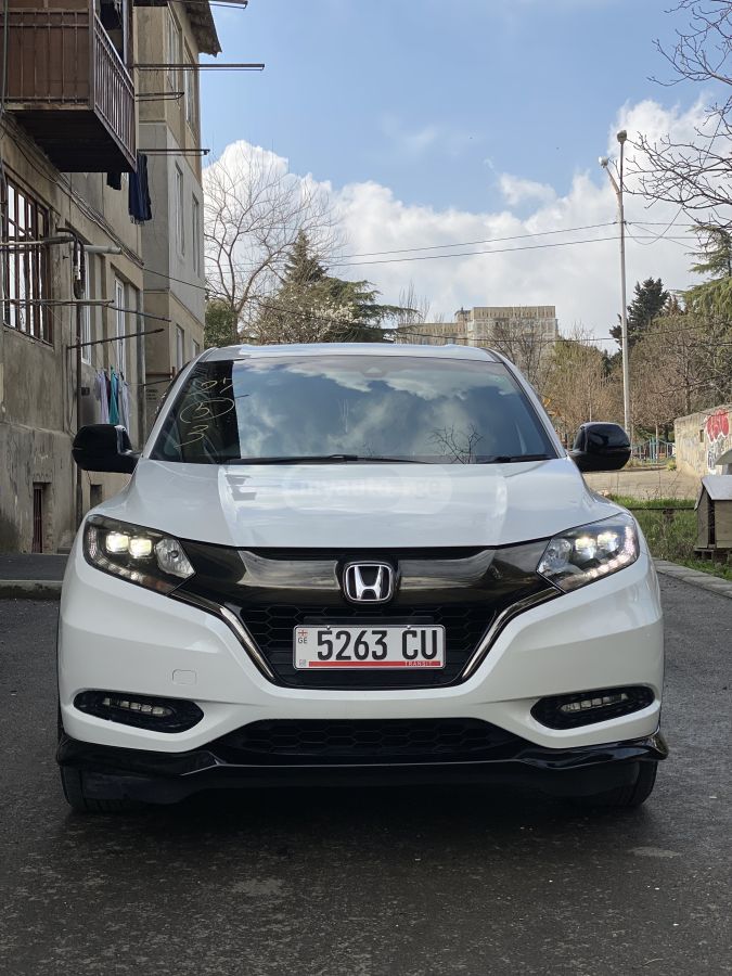 Honda Vezel - фото 1