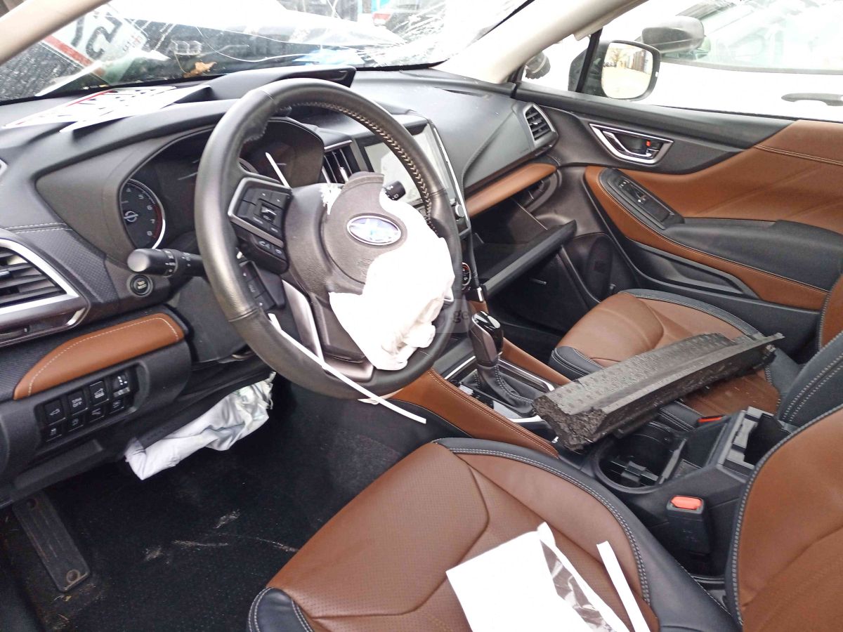 Subaru Touring 4dr All-Wheel Drive CV — миниатюра 2