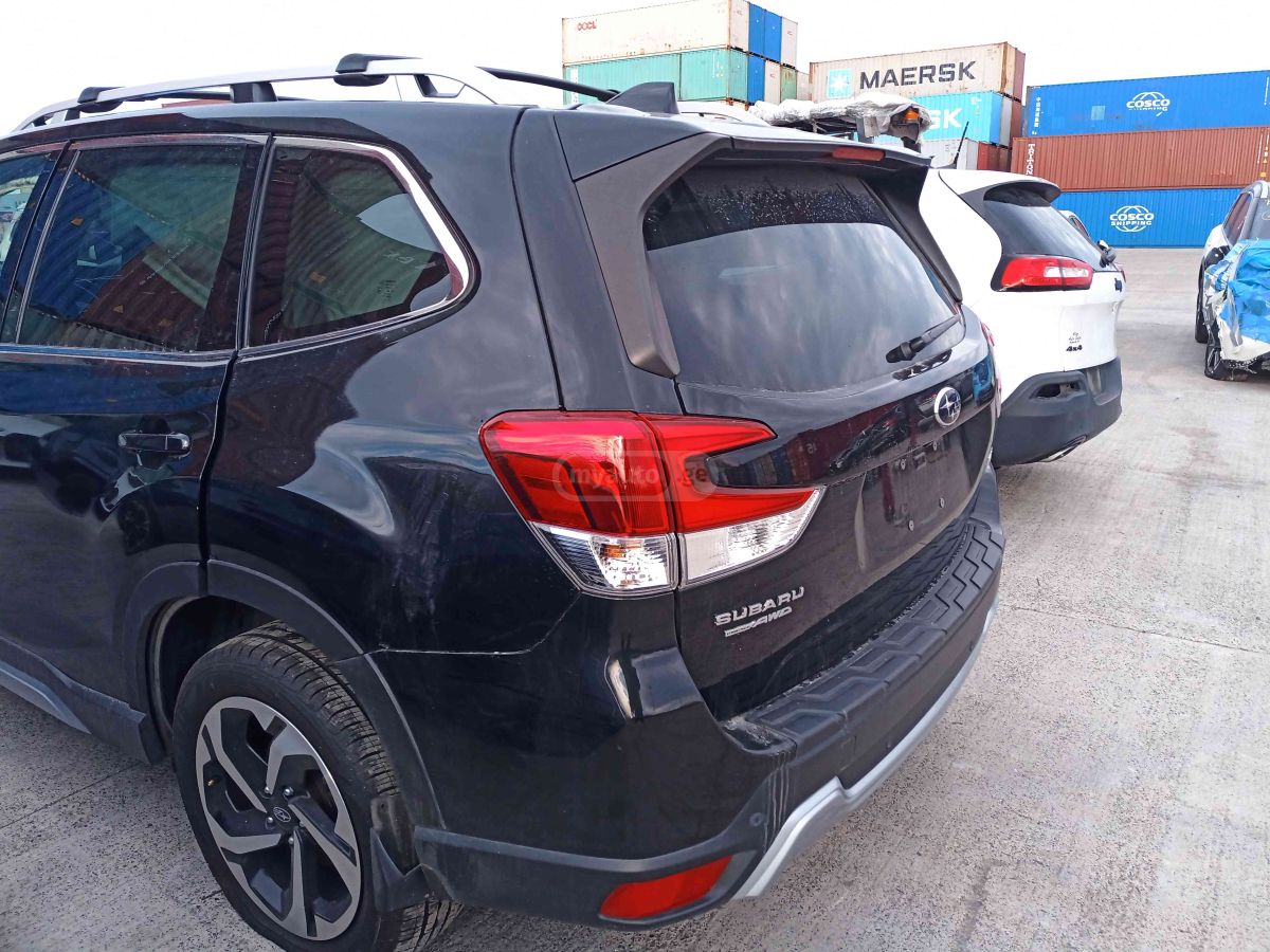 Subaru Touring 4dr All-Wheel Drive CV — миниатюра 7