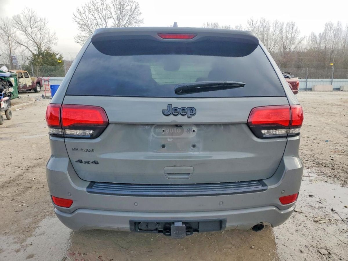 Jeep Grand Cherokee - фото 6