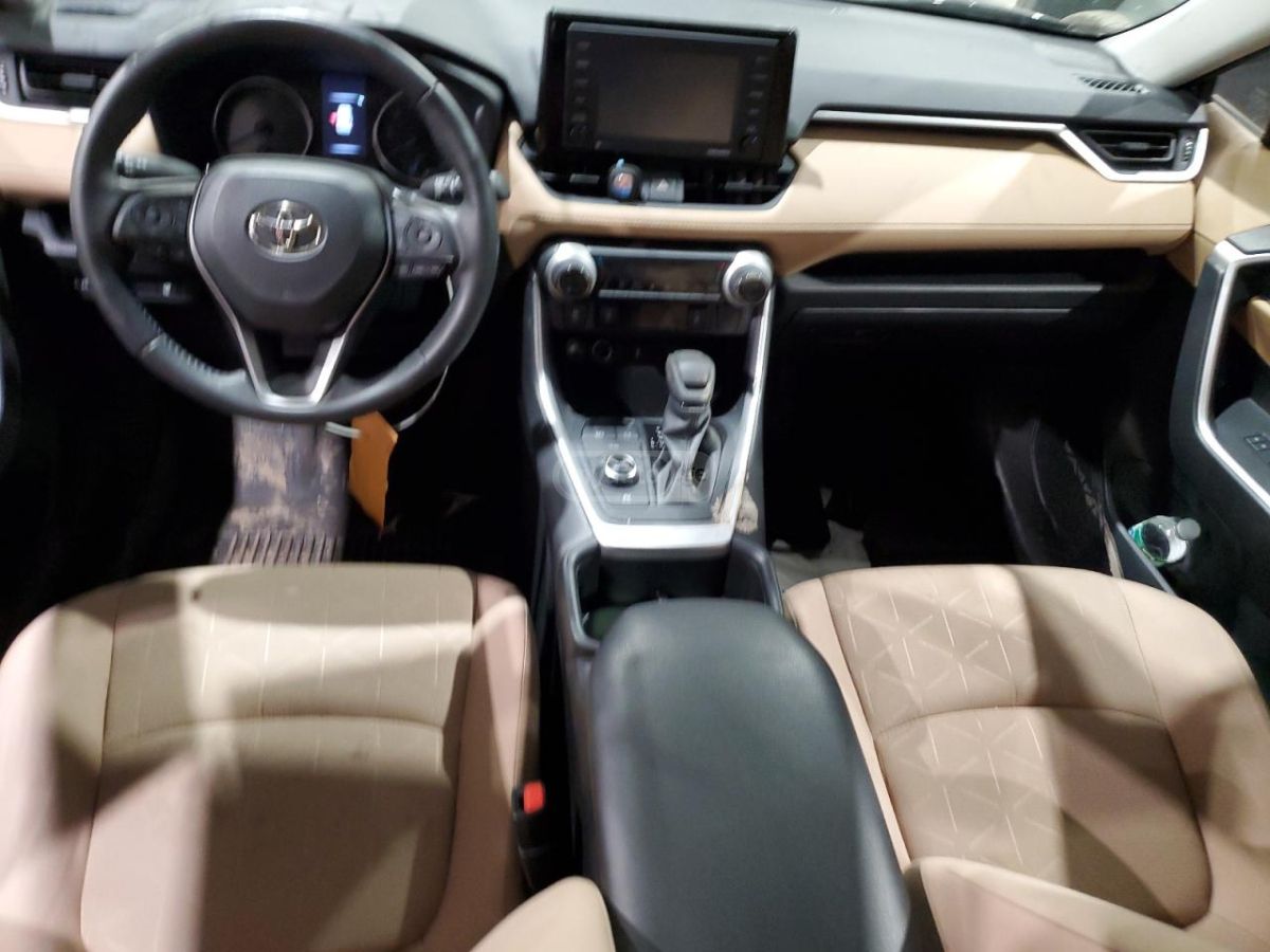 Toyota RAV 4 - фото 8