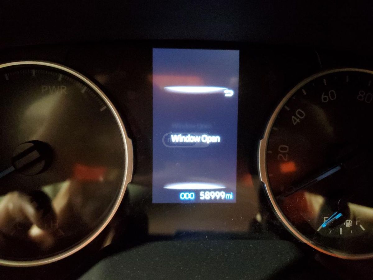 Toyota RAV 4 - фото 9