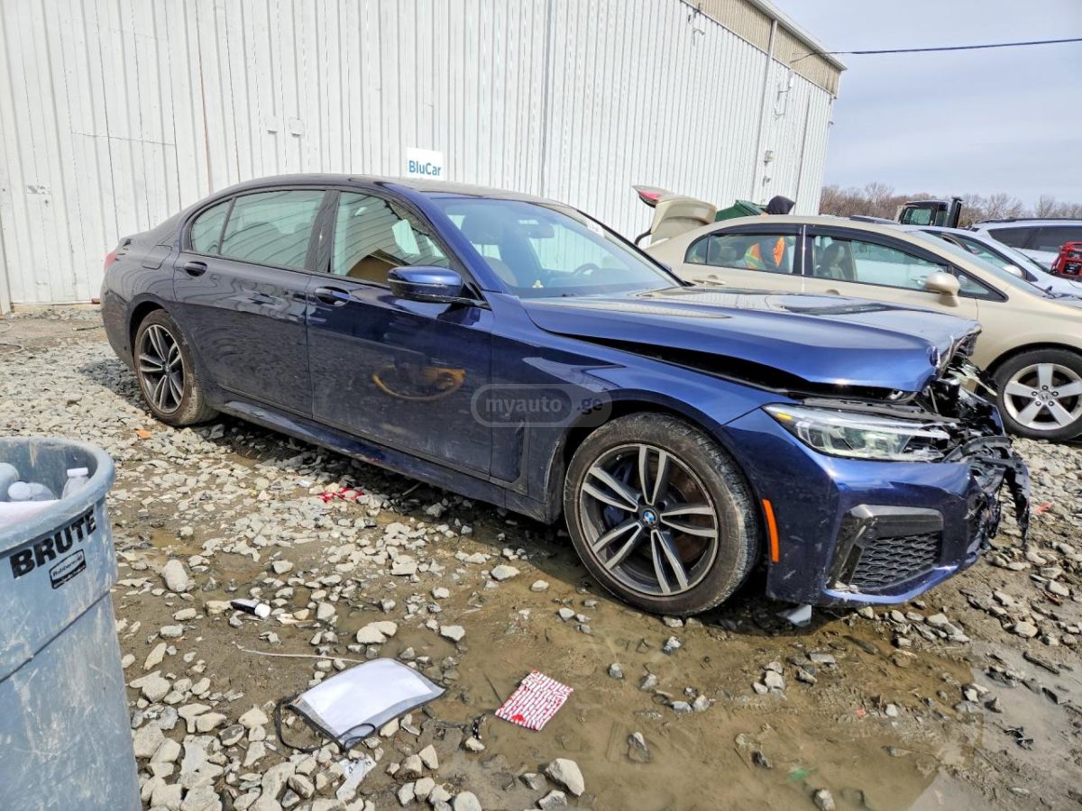 BMW 740 - фото 4