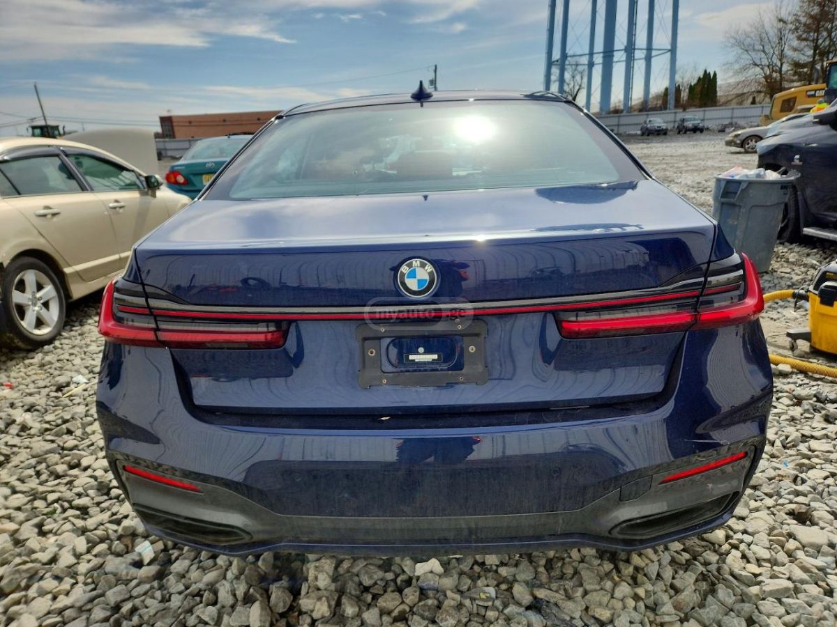 BMW 740 - фото 6