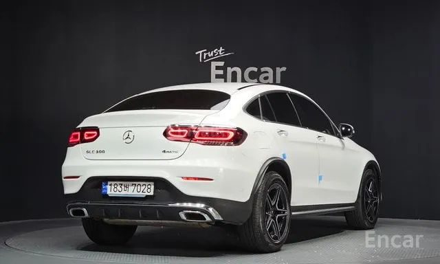 Mercedes-Benz GLC 300 Coupe 2023 — миниатюра 4