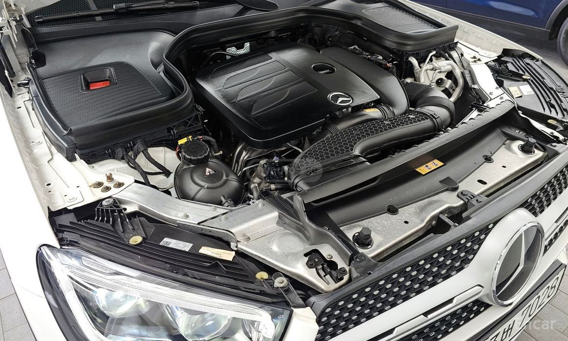 Mercedes-Benz GLC 300 Coupe 2023 — миниатюра 5