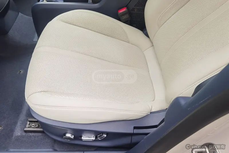 Zeekr X 2023 — миниатюра 11