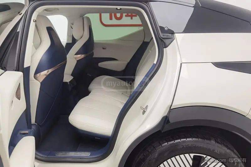 Zeekr X 2023 — миниатюра 12