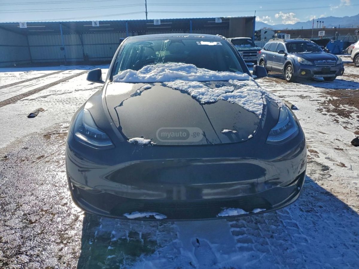 Tesla Model Y - фото 5