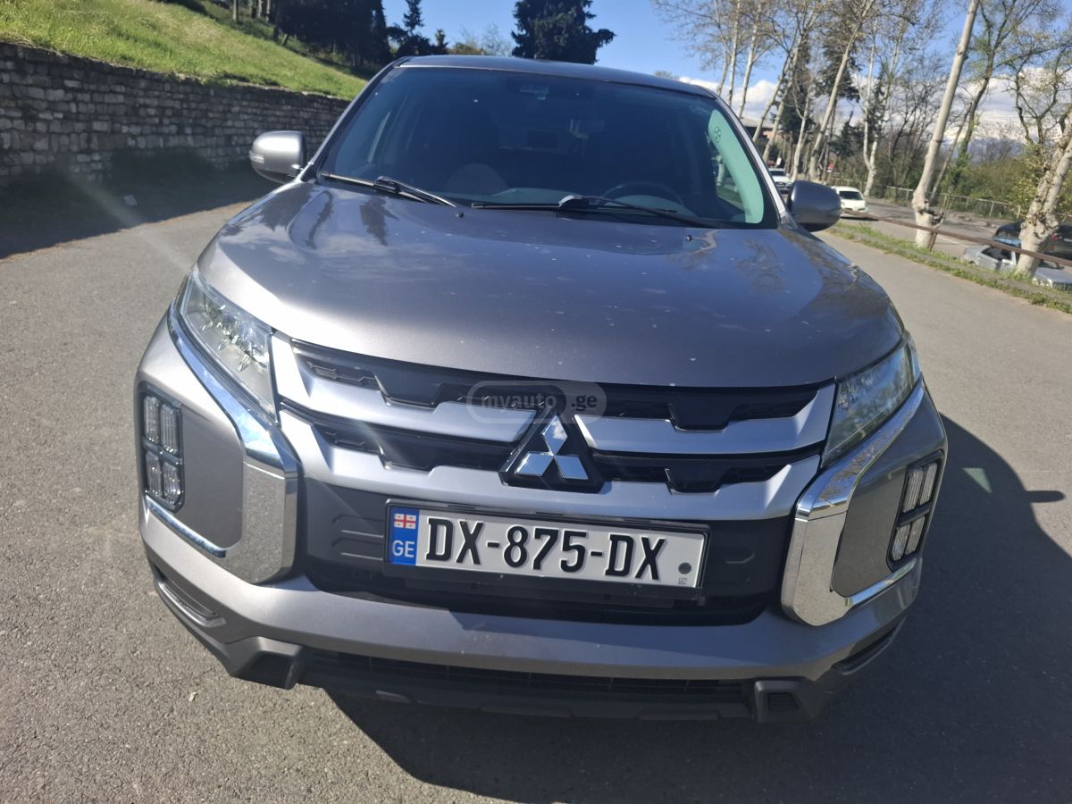 Mitsubishi Outlander Sport - фото 3