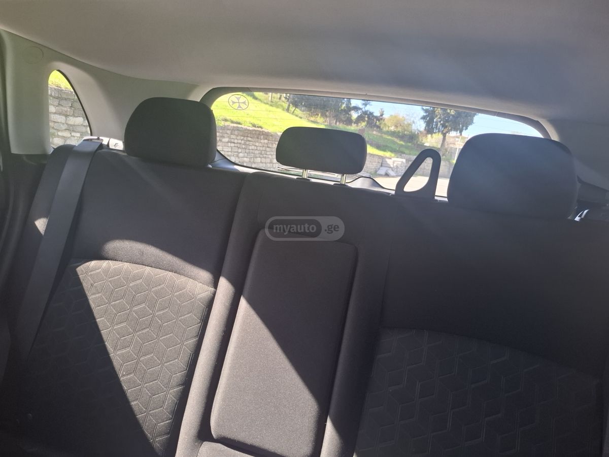 Mitsubishi Outlander Sport - фото 6