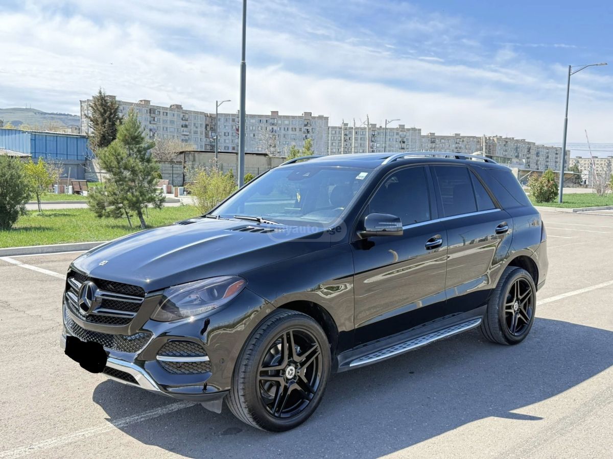 Mercedes-Benz GLE 350 - фото 1