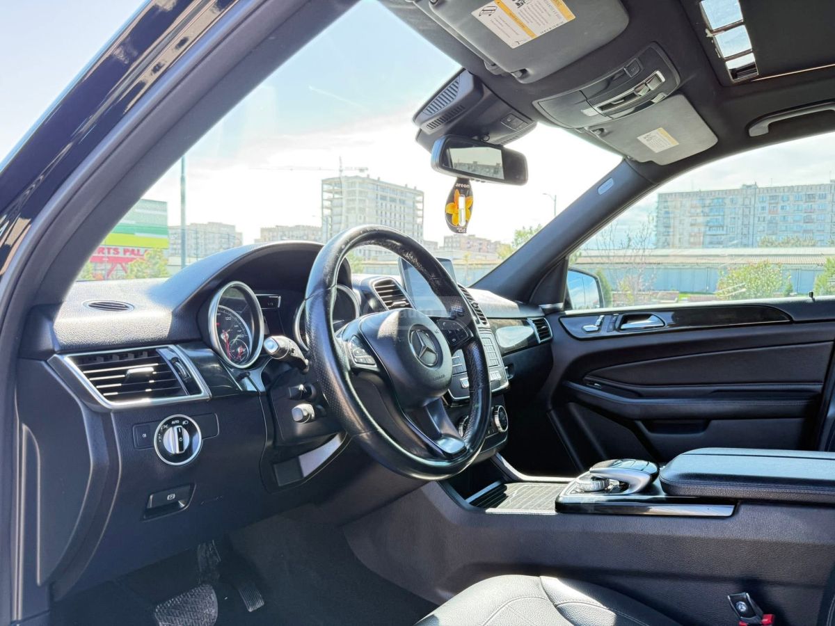 Mercedes-Benz GLE 350 - фото 9