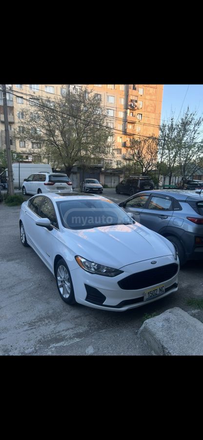 Ford Fusion - фото 5