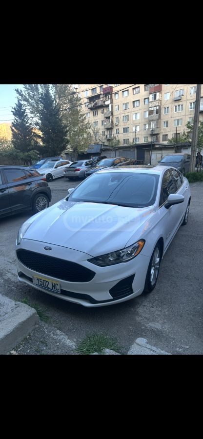 Ford Fusion - фото 6