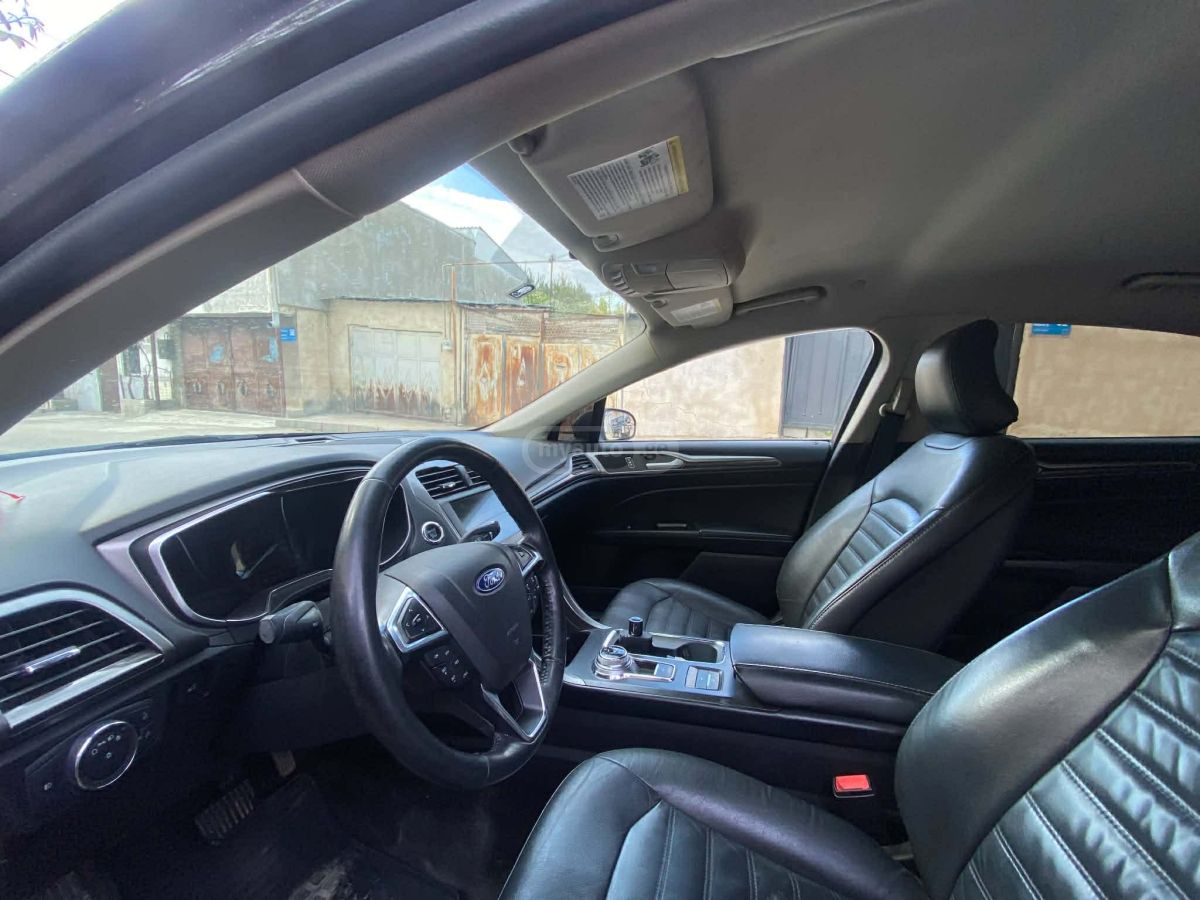 Ford Fusion - фото 8