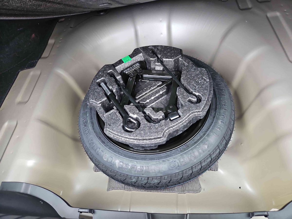 Hyundai Elantra - фото 12