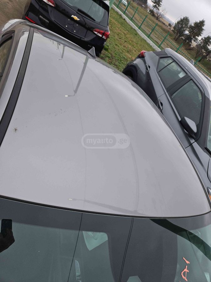 Hyundai Elantra - фото 14