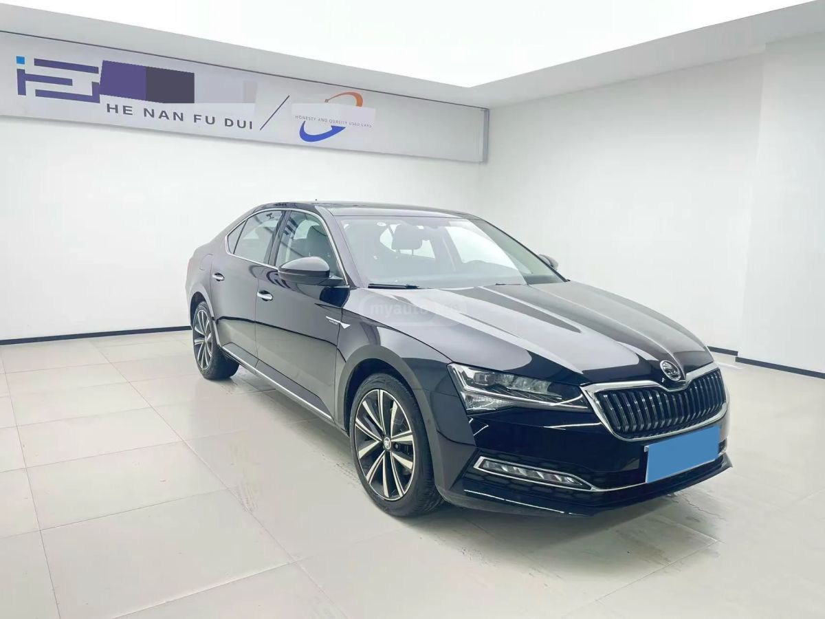 Skoda Superb 2024 — миниатюра 3