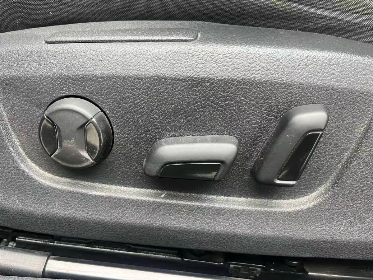 Skoda Superb 2024 — миниатюра 9