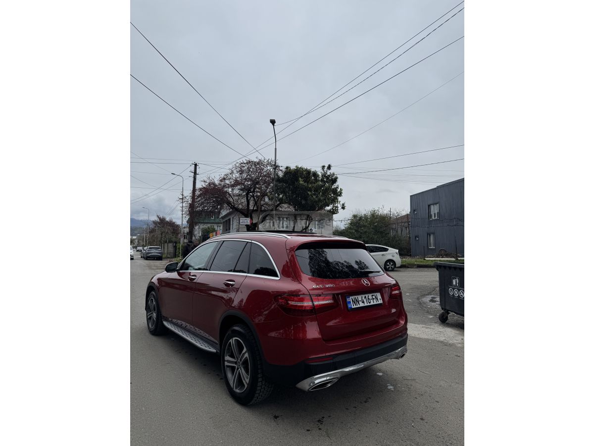 Mercedes-Benz GLC 300 - фото 3