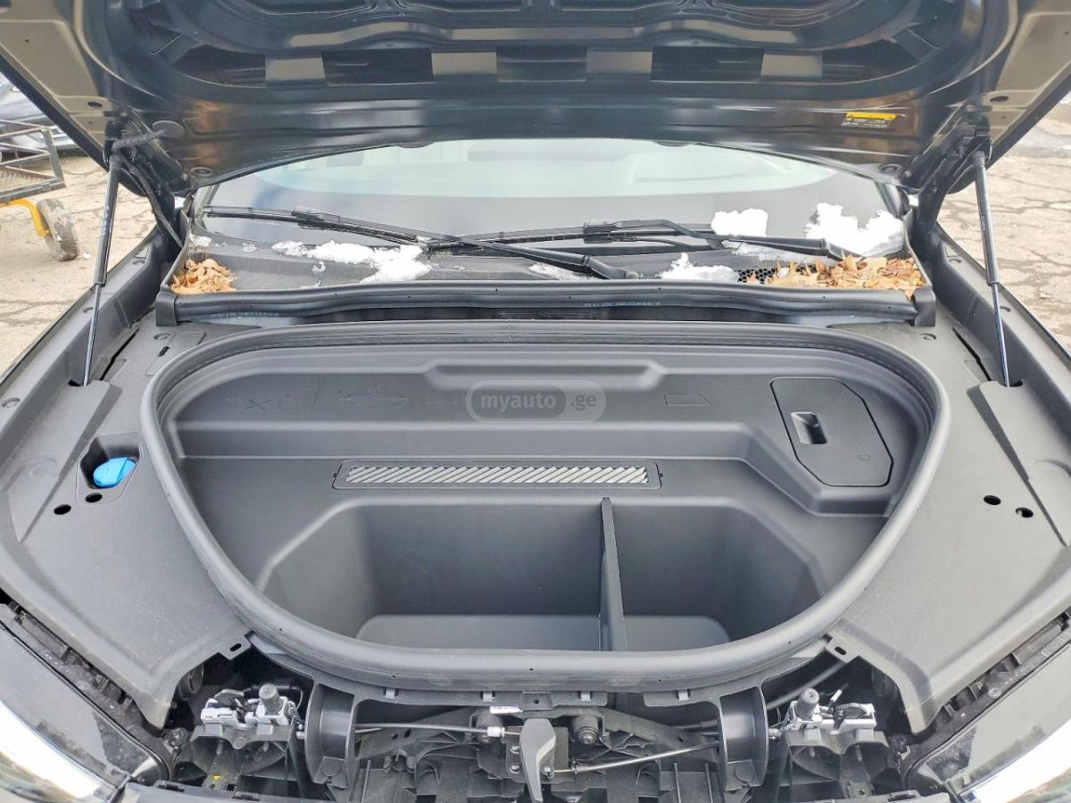 Audi E-Tron - фото 2