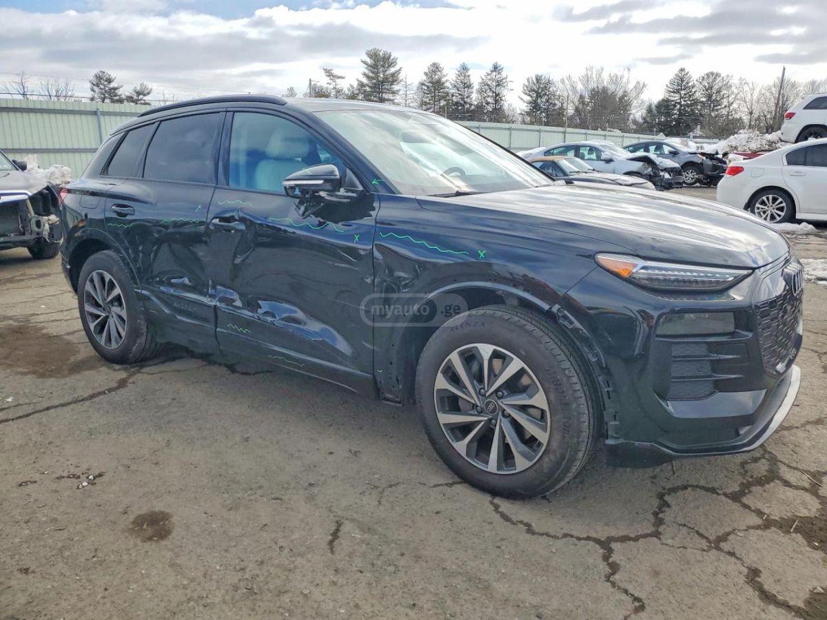 Audi E-Tron - фото 6