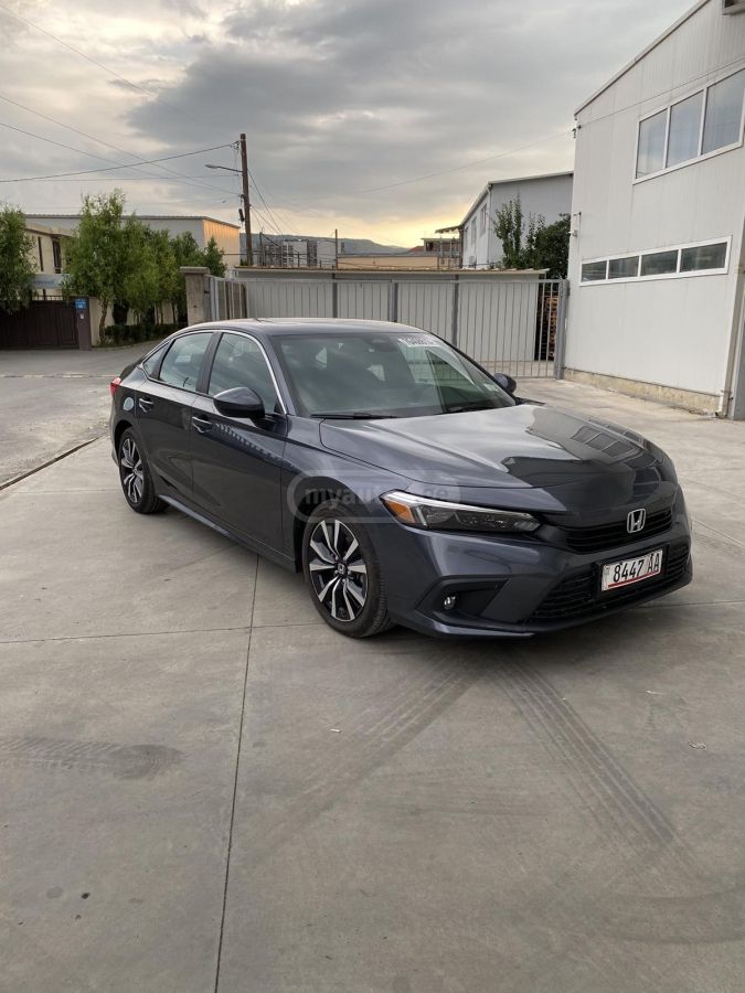 Honda EX 4dr Sedan — миниатюра 1