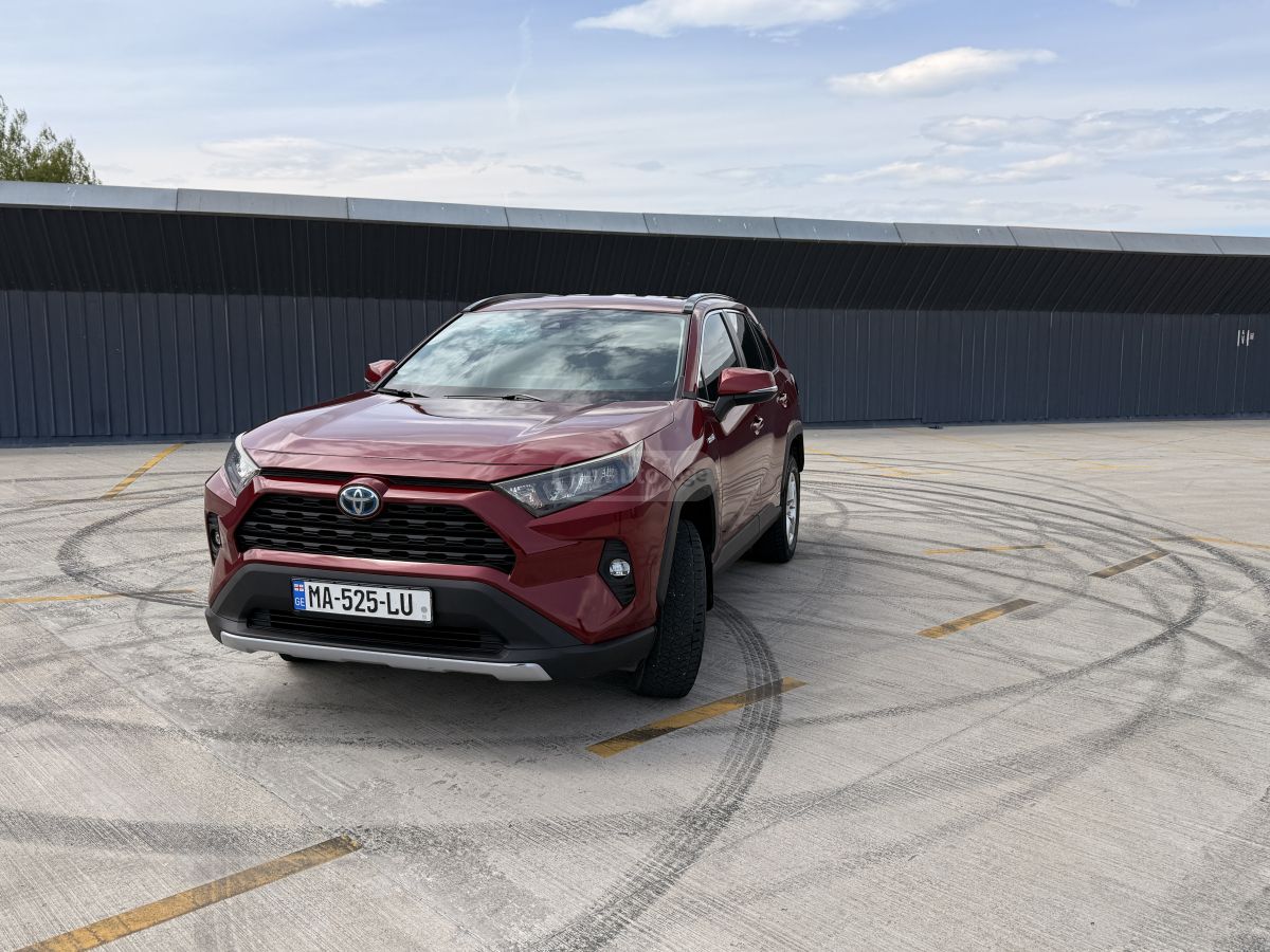 Toyota Rav 4 - фото 1