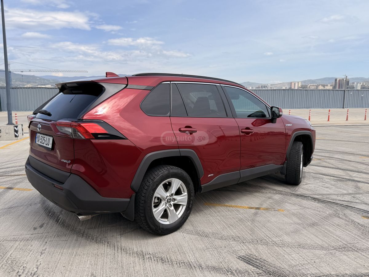 Toyota Rav 4 - фото 3