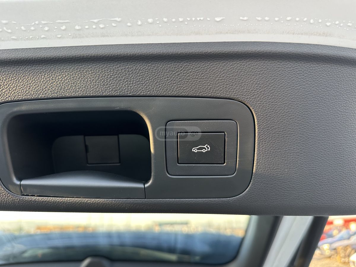 Mitsubishi Airtrek - фото 10