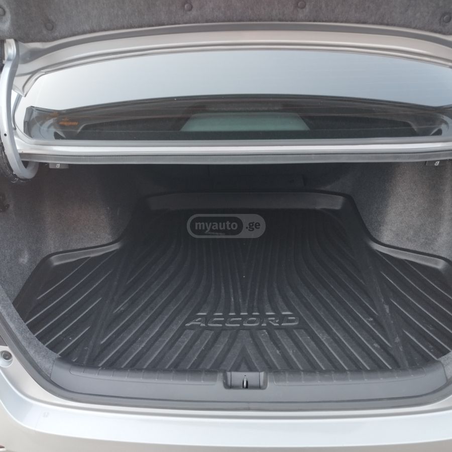 Honda Accord - фото 7