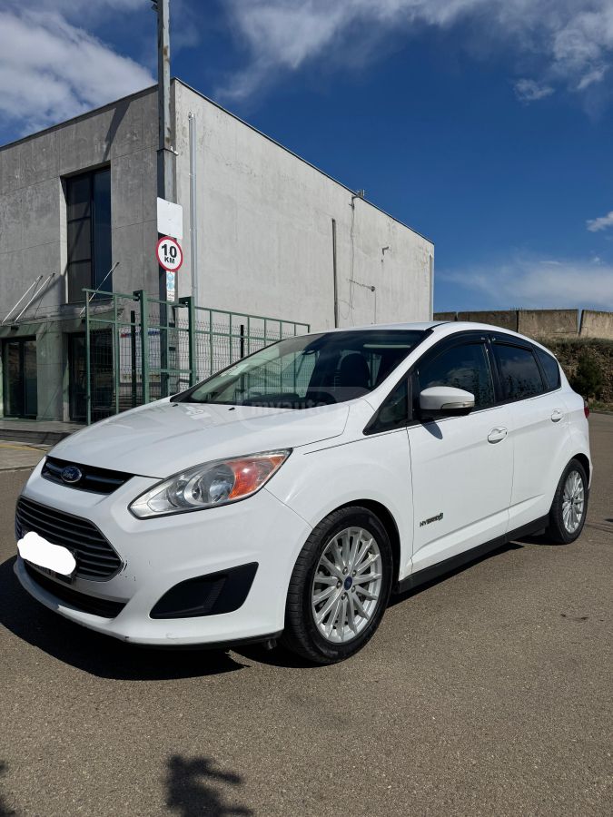 Ford C-MAX - фото 1