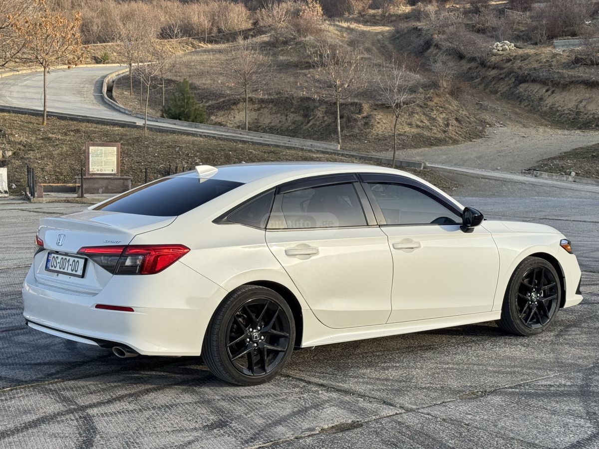 Honda Sport 4dr Sedan CVT — миниатюра 4