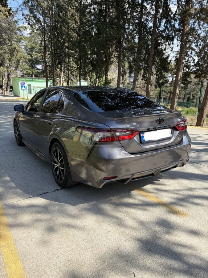 Toyota Camry - фото 5