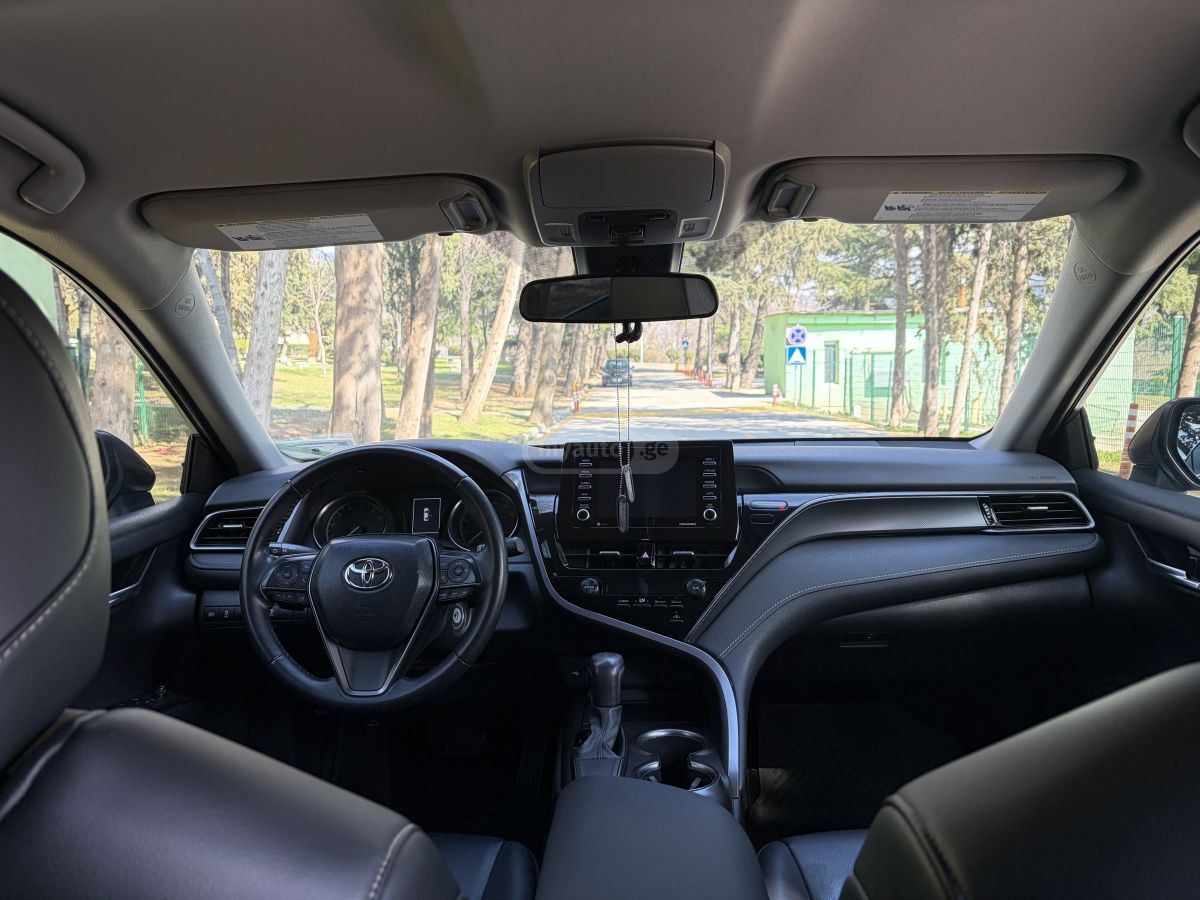 Toyota Camry - фото 7