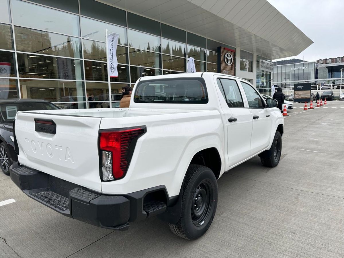 Toyota НОВАЯ МОДЕЛЬ Центр Гарантия — миниатюра 4