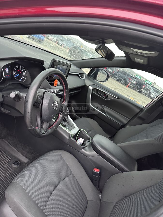 Toyota Adventure 4dr All Wheel Drive — миниатюра 5