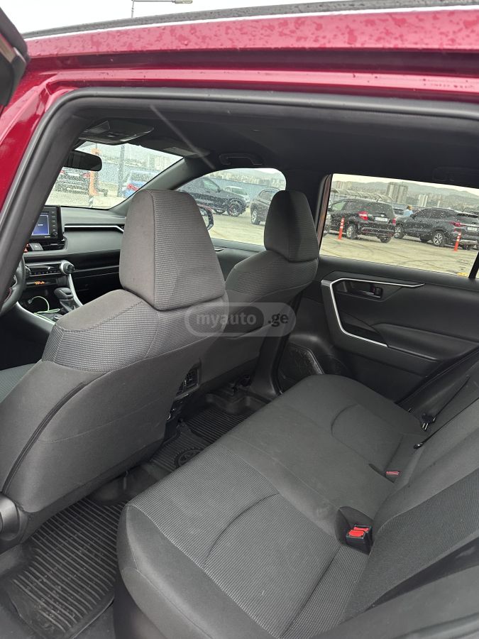 Toyota Adventure 4dr All Wheel Drive — миниатюра 6