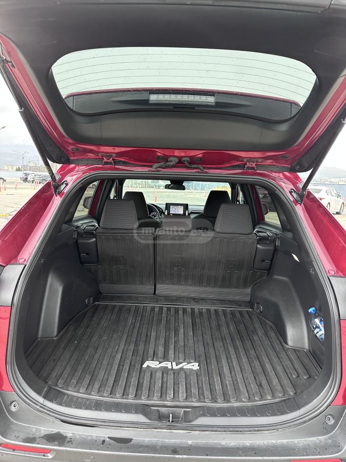 Toyota Adventure 4dr All Wheel Drive — миниатюра 7