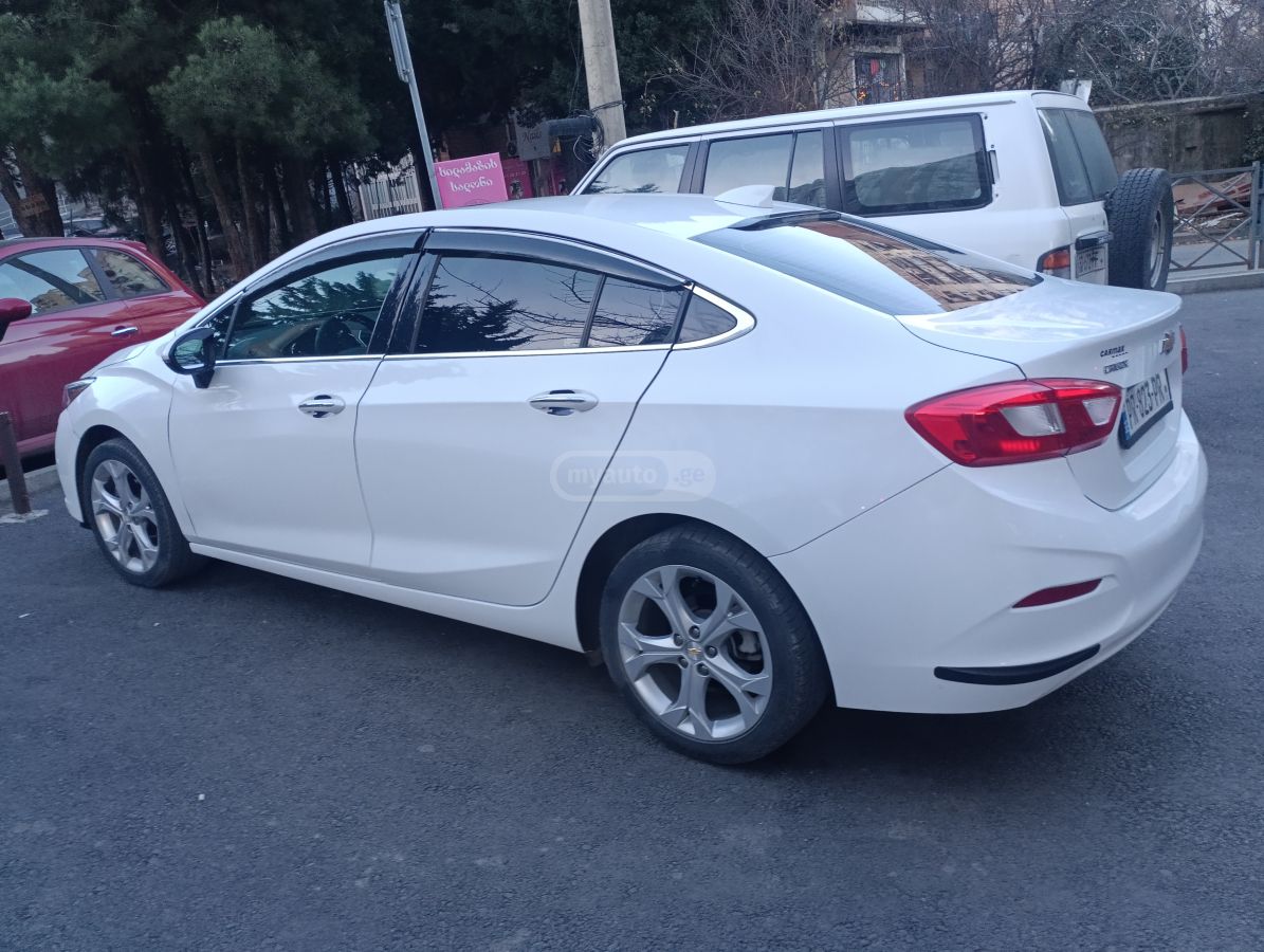 Chevrolet Cruze - фото 6