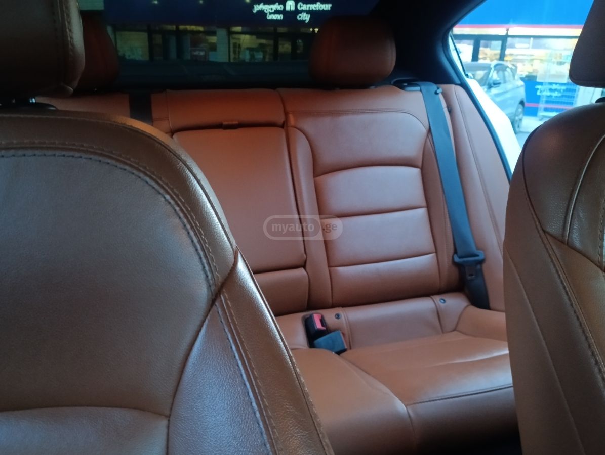 Chevrolet Cruze - фото 9