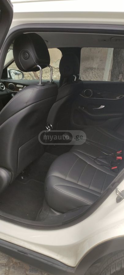 Mercedes-Benz GLC 300 - фото 5