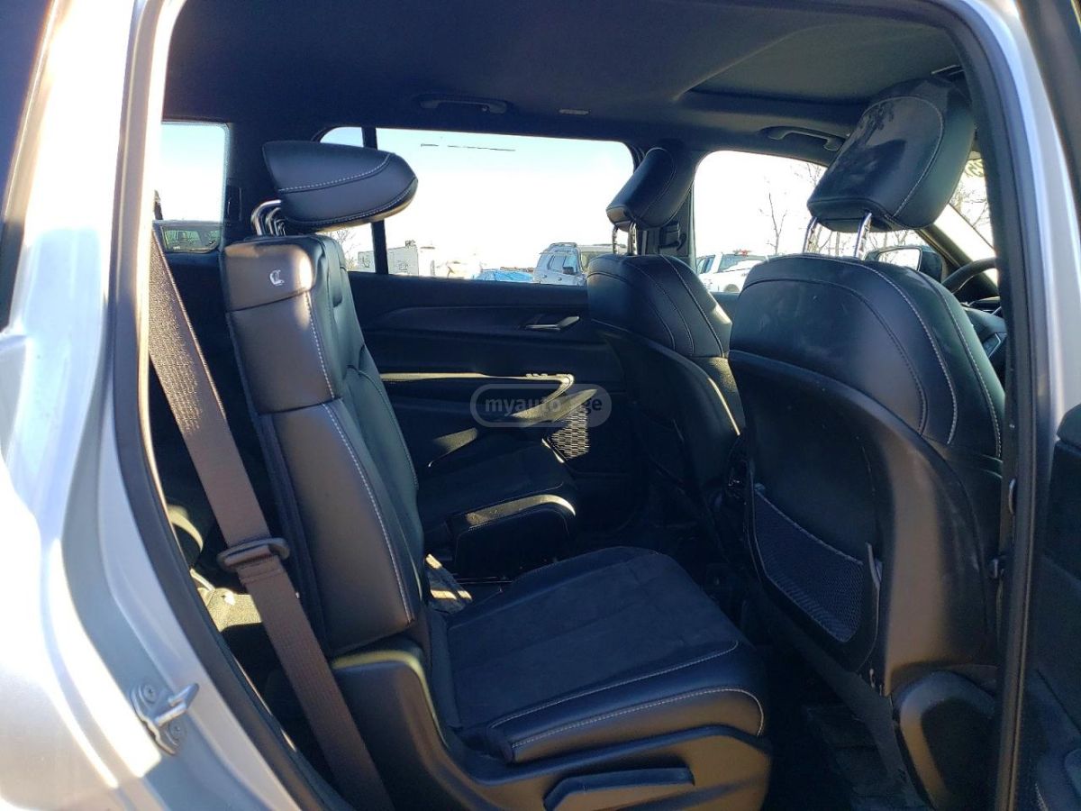 Jeep Grand Cherokee 2025 — миниатюра 10