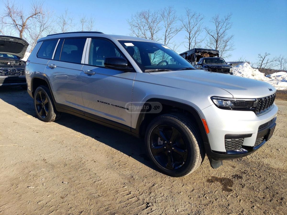 Jeep Grand Cherokee 2025 — миниатюра 4