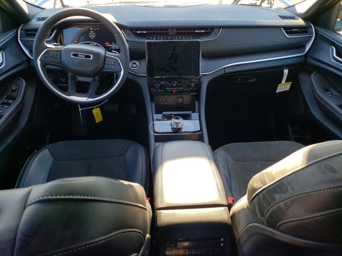 Jeep Grand Cherokee 2025 — миниатюра 8