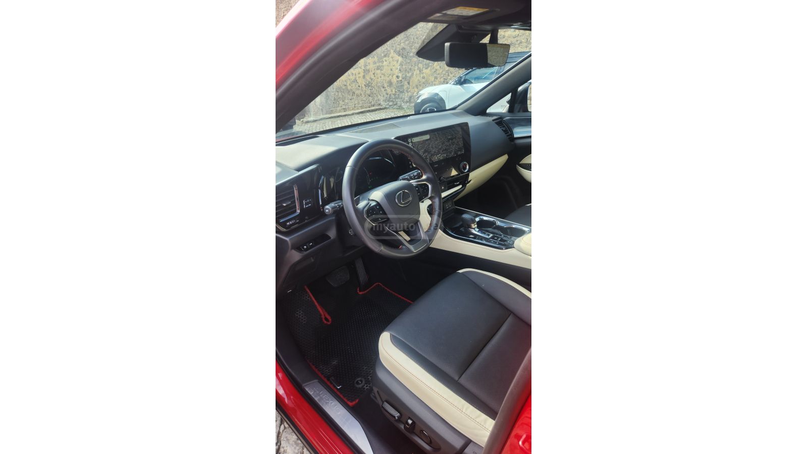 Lexus Base 4dr All-Wheel Drive Autom — миниатюра 8